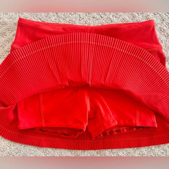 Lululemon Bright Red Pleated Tennis Skirt Built-In Shorts Size 4 NWOT - Picture 4 of 8